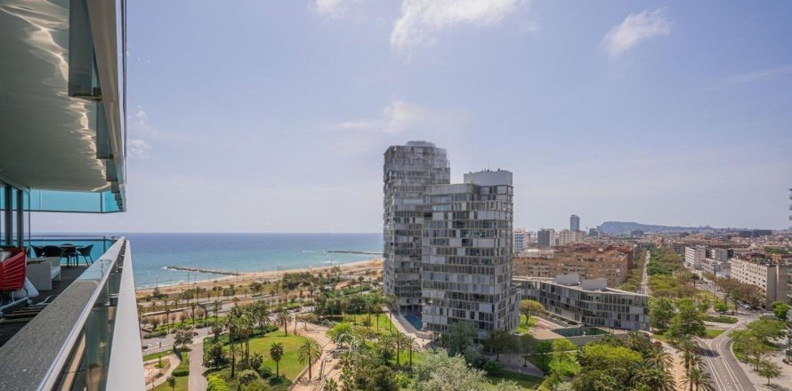 Apartamento de 3 dormitorios en venta en Barcelona, Cataluña, Spain № 7618