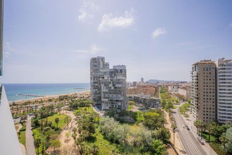 Apartamento de 3 dormitorios en venta en Barcelona, Cataluña, Spain № 7618 - foto 12