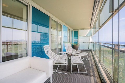 Apartamento de 3 dormitorios en venta en Barcelona, Cataluña, Spain № 7618 - foto 3