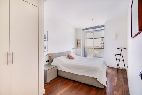 Apartamento de 3 dormitorios en venta en Barcelona, Cataluña, Spain № 7618 - foto 30