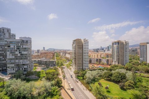 Apartamento de 3 dormitorios en venta en Barcelona, Cataluña, Spain № 7618 - foto 8