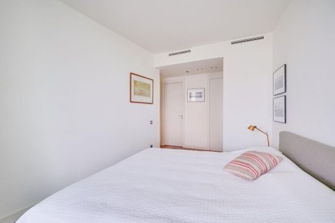 Apartamento de 3 dormitorios en venta en Barcelona, Cataluña, Spain № 7618 - foto 27