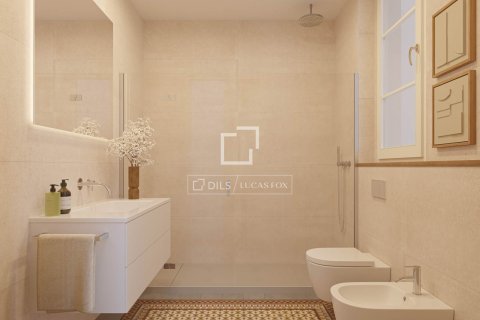 4 bedrooms apartment for sale in Barcelona, Catalonia, Spain № 4501 - photo 8
