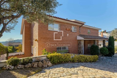 Villa de 7 dormitorios en venta en Vilassar de Dalt, Barcelona, Cataluña, Spain № 4500 - foto 27