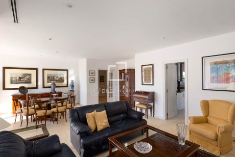 Villa de 7 dormitorios en venta en Vilassar de Dalt, Barcelona, Cataluña, Spain № 4500 - foto 11