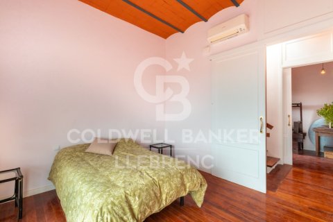 Сasa de 4 dormitorios en venta en Barcelona, Cataluña, Spain № 5665 - foto 20
