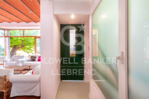 Сasa de 4 dormitorios en venta en Barcelona, Cataluña, Spain № 5665 - foto 17