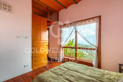 Сasa de 4 dormitorios en venta en Barcelona, Cataluña, Spain № 5665 - foto 22