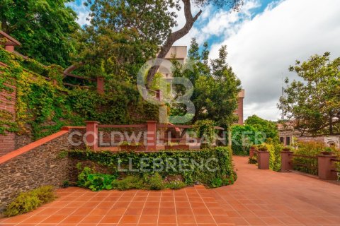 Сasa de 4 dormitorios en venta en Barcelona, Cataluña, Spain № 5665 - foto 10