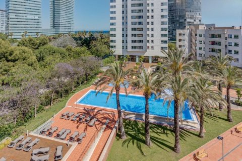 Купить квартиру в Барселона, Испания с 5 комнат, 160м², № 7283 - фото 4