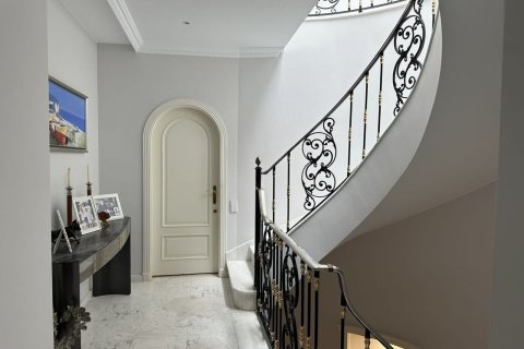 Купить дом в Кастельдефельс, Испания с 8 комнат, 642м², № 7285 - фото 7