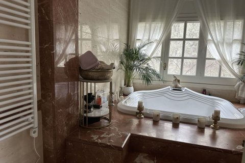 Купить дом в Кастельдефельс, Испания с 8 комнат, 642м², № 7285 - фото 5