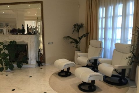 Купить дом в Кастельдефельс, Испания с 8 комнат, 642м², № 7285 - фото 15