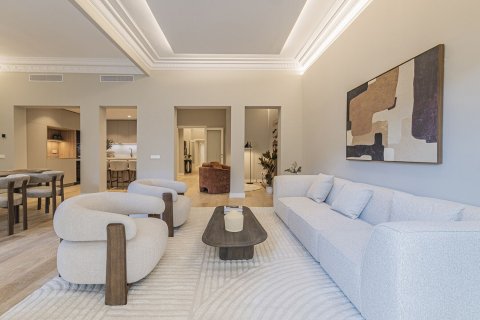 5 bedrooms apartment for sale in Barcelona, Catalonia, Spain № 7284 - photo 23