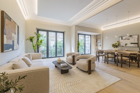5 bedrooms apartment for sale in Barcelona, Catalonia, Spain № 7284 - photo 30