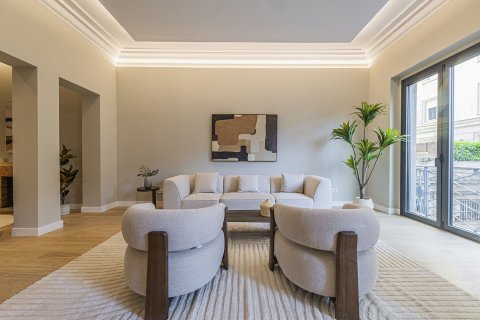 5 bedrooms apartment for sale in Barcelona, Catalonia, Spain № 7284 - photo 24