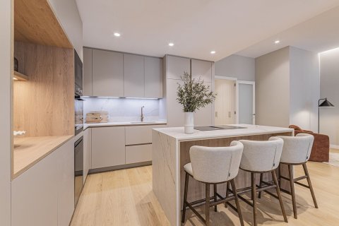 5 bedrooms apartment for sale in Barcelona, Catalonia, Spain № 7284 - photo 16