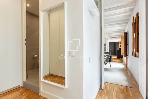 Купить квартиру в Барселона, Испания с 2 спальни, 101м², № 7281 - фото 4
