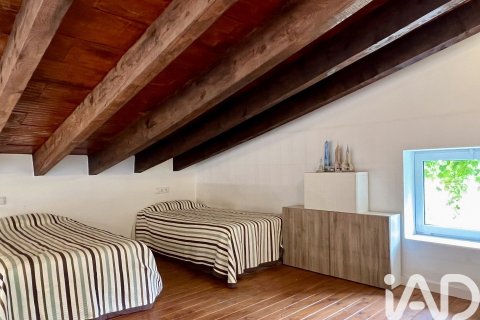 Сasa de 8 dormitorios en venta en Sant Andreu de Llavaneres, Barcelona, Cataluña, Spain № 4784 - foto 27