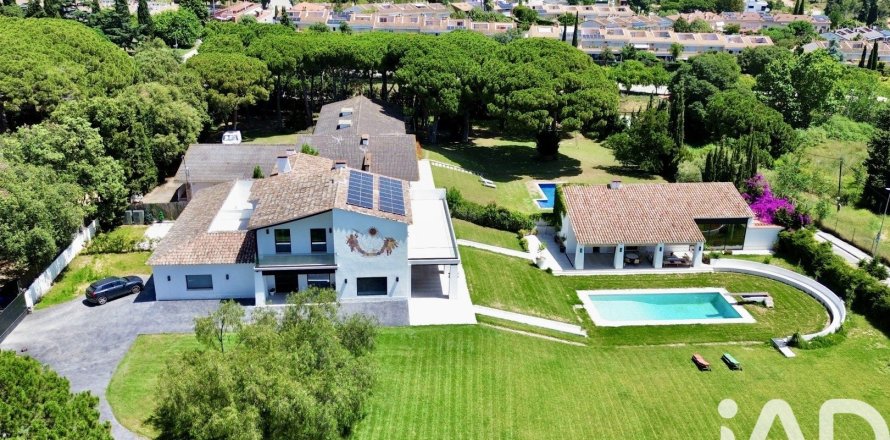 Сasa de 8 dormitorios en venta en Sant Andreu de Llavaneres, Barcelona, Cataluña, Spain № 4784