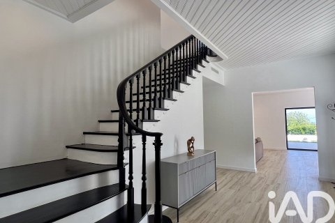 Сasa de 8 dormitorios en venta en Sant Andreu de Llavaneres, Barcelona, Cataluña, Spain № 4784 - foto 4