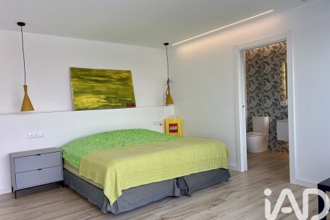 Сasa de 8 dormitorios en venta en Sant Andreu de Llavaneres, Barcelona, Cataluña, Spain № 4784 - foto 18