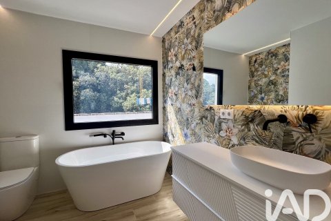 Сasa de 8 dormitorios en venta en Sant Andreu de Llavaneres, Barcelona, Cataluña, Spain № 4784 - foto 17