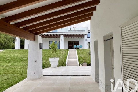 Сasa de 8 dormitorios en venta en Sant Andreu de Llavaneres, Barcelona, Cataluña, Spain № 4784 - foto 22