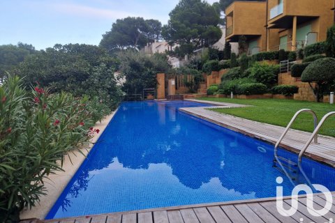 Casa adosada de 4 dormitorios en venta en Begur, Gerona, Cataluña, Spain № 4779 - foto 3