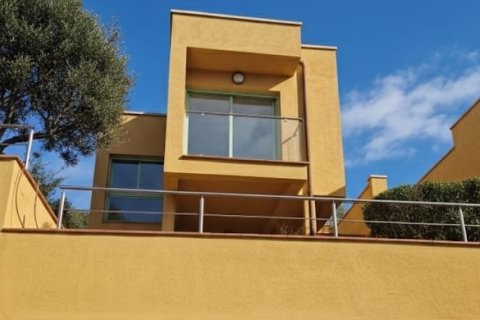 Casa adosada de 4 dormitorios en venta en Begur, Gerona, Cataluña, Spain № 4779 - foto 30