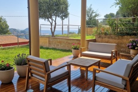 Casa adosada de 4 dormitorios en venta en Begur, Gerona, Cataluña, Spain № 4779 - foto 24