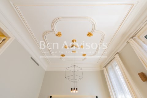 Apartamento de 2 dormitorios en venta en Barcelona, Cataluña, Spain № 2858 - foto 10