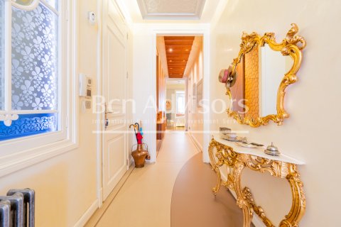 Apartamento de 2 dormitorios en venta en Barcelona, Cataluña, Spain № 2858 - foto 20