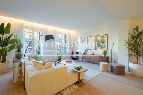 Apartamento de 2 dormitorios en venta en Barcelona, Cataluña, Spain № 2863