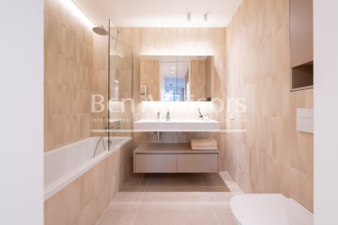 Apartamento de 2 dormitorios en venta en Barcelona, Cataluña, Spain № 2863 - foto 23