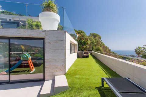 Сasa de 5 dormitorios en venta en Sant Vicenc De Montalt, Barcelona, Cataluña, Spain № 1424 - foto 28