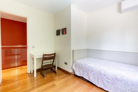 Сasa de 5 dormitorios en venta en Sant Cugat del Vallès, Barcelona, Cataluña, Spain № 1429 - foto 26