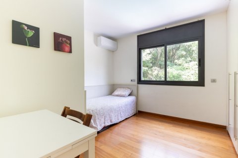 Сasa de 5 dormitorios en venta en Sant Cugat del Vallès, Barcelona, Cataluña, Spain № 1429 - foto 23