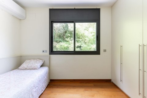 Сasa de 5 dormitorios en venta en Sant Cugat del Vallès, Barcelona, Cataluña, Spain № 1429 - foto 24