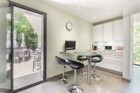 Сasa de 5 dormitorios en venta en Sant Cugat del Vallès, Barcelona, Cataluña, Spain № 1429 - foto 15