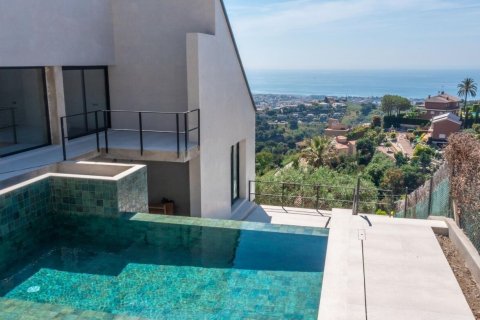 Сasa de 5 dormitorios en venta en Alella, Barcelona, Cataluña, Spain № 1428 - foto 30