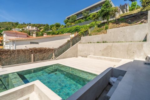 Сasa de 5 dormitorios en venta en Alella, Barcelona, Cataluña, Spain № 1428 - foto 23