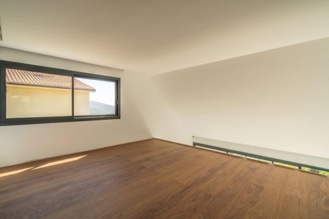 Сasa de 5 dormitorios en venta en Alella, Barcelona, Cataluña, Spain № 1428 - foto 13