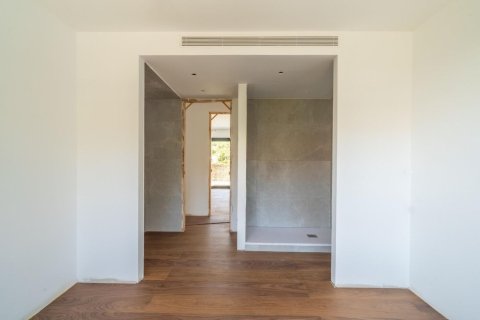 Сasa de 5 dormitorios en venta en Alella, Barcelona, Cataluña, Spain № 1428 - foto 18
