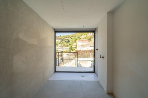 Сasa de 5 dormitorios en venta en Alella, Barcelona, Cataluña, Spain № 1428 - foto 15
