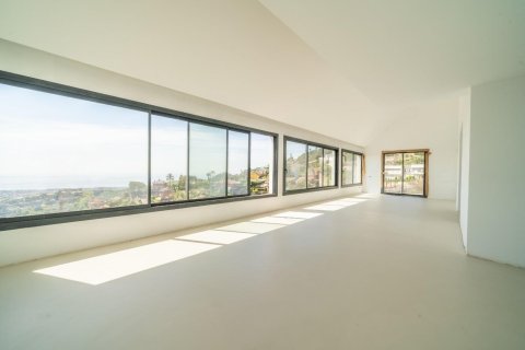 Сasa de 5 dormitorios en venta en Alella, Barcelona, Cataluña, Spain № 1428 - foto 12