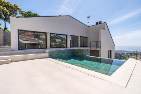 Сasa de 5 dormitorios en venta en Alella, Barcelona, Cataluña, Spain № 1428 - foto 29