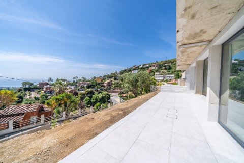 Сasa de 5 dormitorios en venta en Alella, Barcelona, Cataluña, Spain № 1428 - foto 22