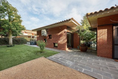 Сasa de 5 dormitorios en venta en Sant Vicenc De Montalt, Barcelona, Cataluña, Spain № 1426 - foto 18