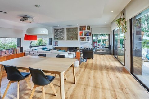 Сasa de 5 dormitorios en venta en Sant Vicenc De Montalt, Barcelona, Cataluña, Spain № 1426 - foto 7